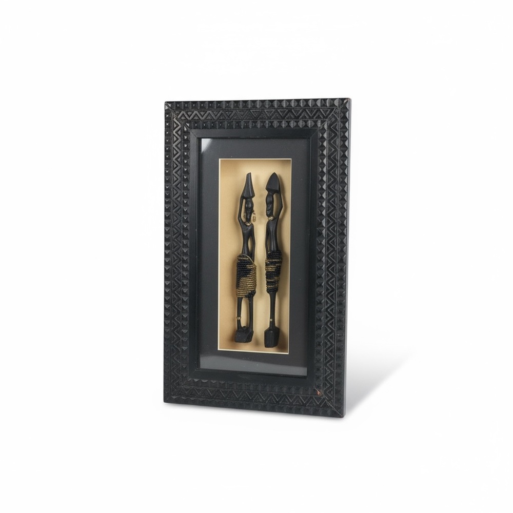 Vintage: African Art Decor Shadow Box 𒀭Ornate Carved Wood 𒀭Beaded Figurines 𒀭 - Picture 14 of 16